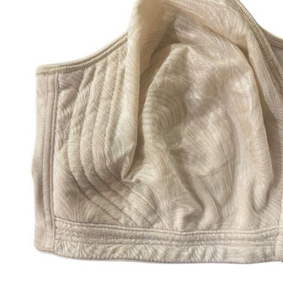 Playtex 40DD from clasp tan bra - Picture 5 of 5